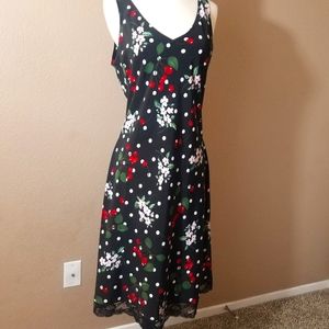 Vintage cottagecore Cherry print midi dress. Size 9